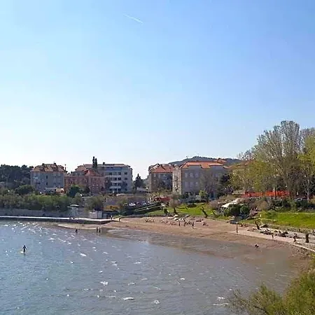Szálloda Sanda